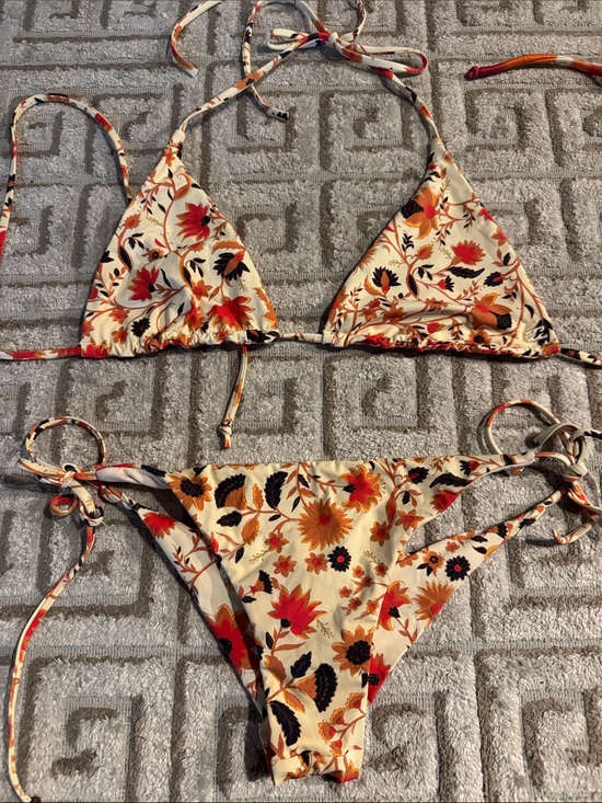 Billabong Other - Billabong Cream Floral Bikini with Orange and Black Accents